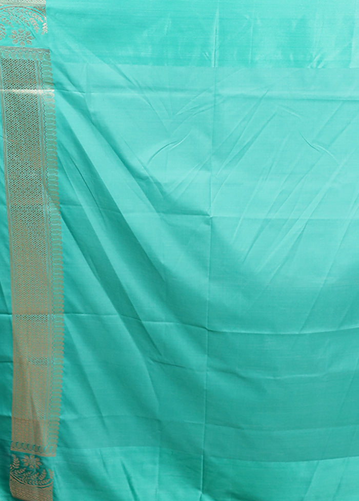 Red Uppada Silk Saree With Blouse Piece