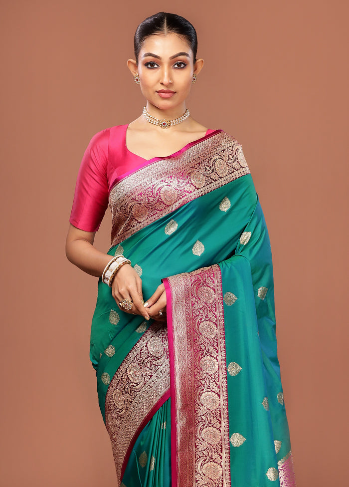 Green Uppada Silk Saree With Blouse Piece