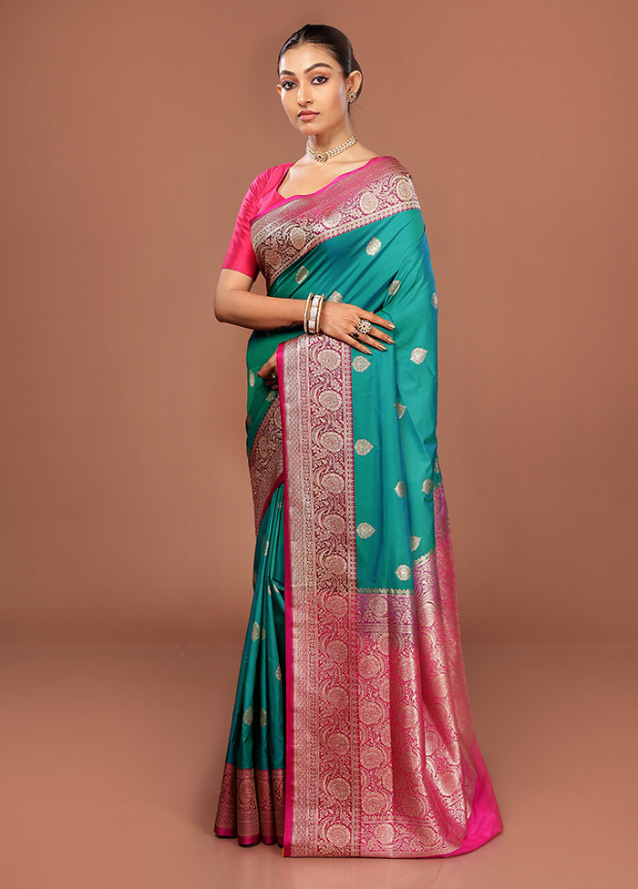 Green Uppada Silk Saree With Blouse Piece