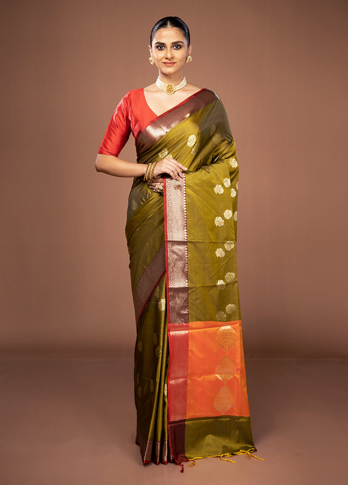 Green Dupion Silk Saree With Blouse Piece
