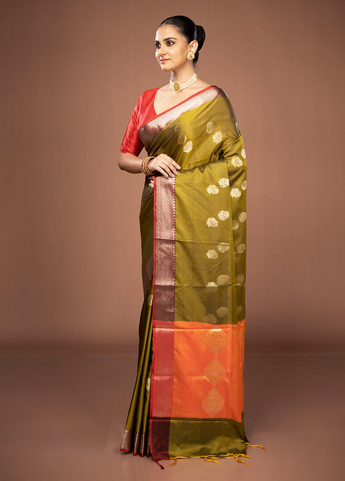 Green Dupion Silk Saree With Blouse Piece