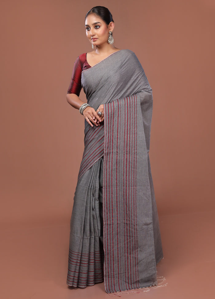 Grey Matka Silk Saree With Blouse Piece