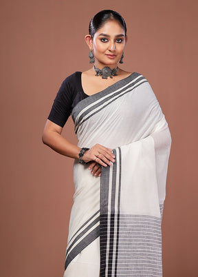 White Matka Silk Saree With Blouse Piece