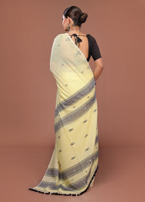 Yellow Matka Silk Saree With Blouse Piece