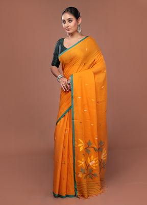 Yellow Matka Silk Saree With Blouse Piece