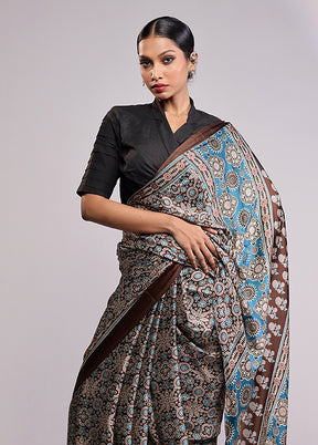 Blue Printed Silk Saree With Blouse Piece