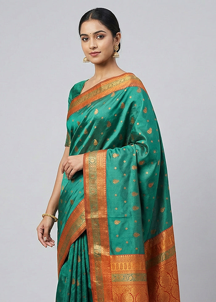 Green Dupion Silk Saree With Blouse Piece