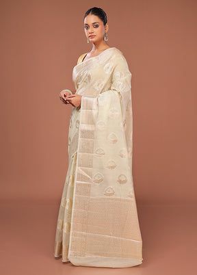 White Kora Silk Saree With Blouse Piece
