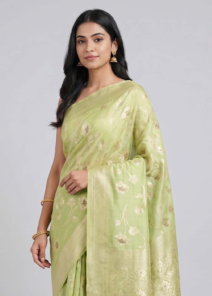 Green Cotton Saree With Blouse Piece