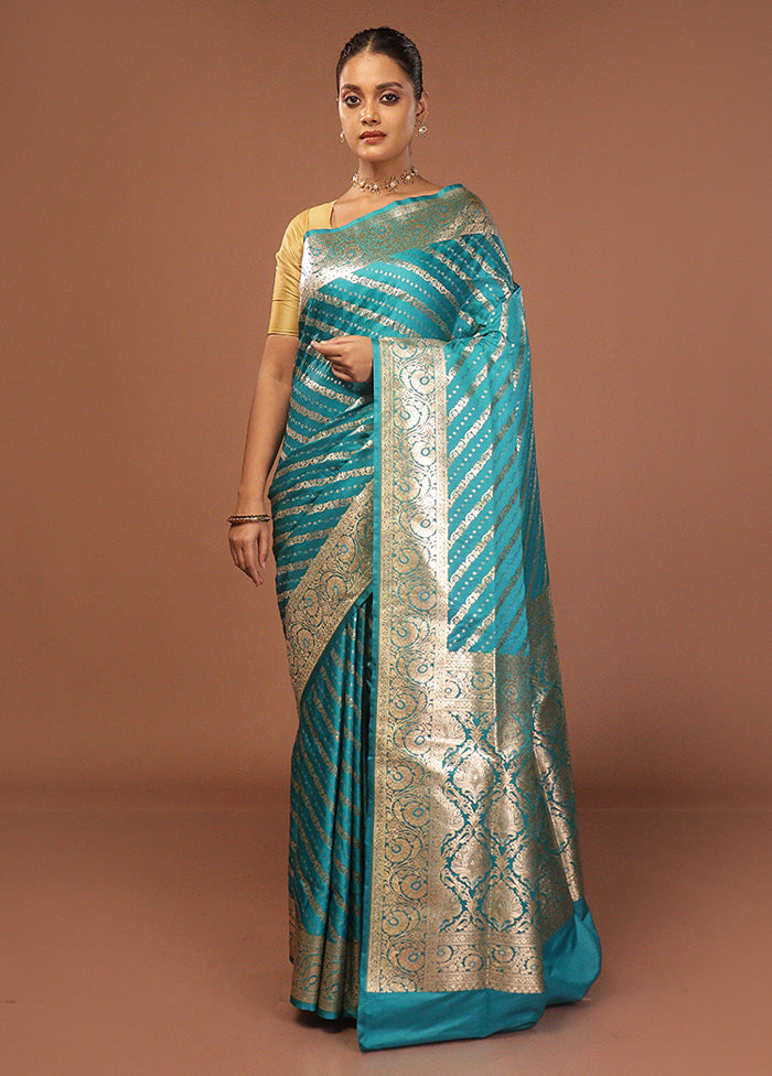 Blue Uppada Silk Saree With Blouse Piece