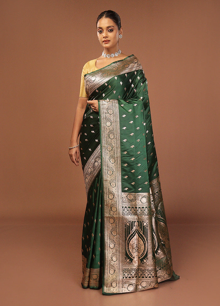 Green Uppada Silk Saree With Blouse Piece
