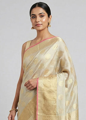 Grey Kora Silk Saree With Blouse Piece