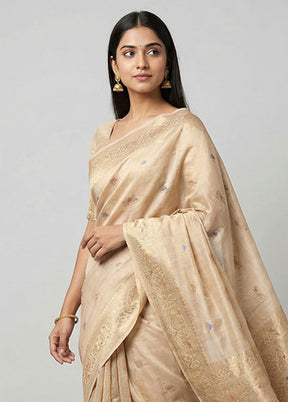 Cream Tussar Silk Saree With Blouse Piece