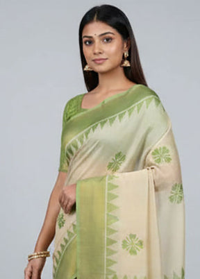 Cream Tussar Silk Saree With Blouse Piece