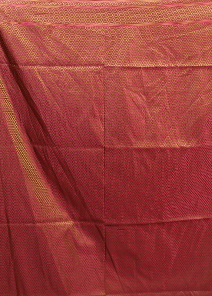 Green Tanchoi Silk Saree With Blouse Piece