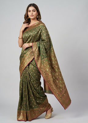 Blue Tanchoi Silk Saree With Blouse Piece