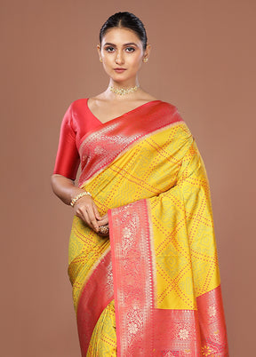 Green Dupion Silk Saree With Blouse Piece