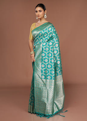 Green Dupion Silk Saree With Blouse Piece