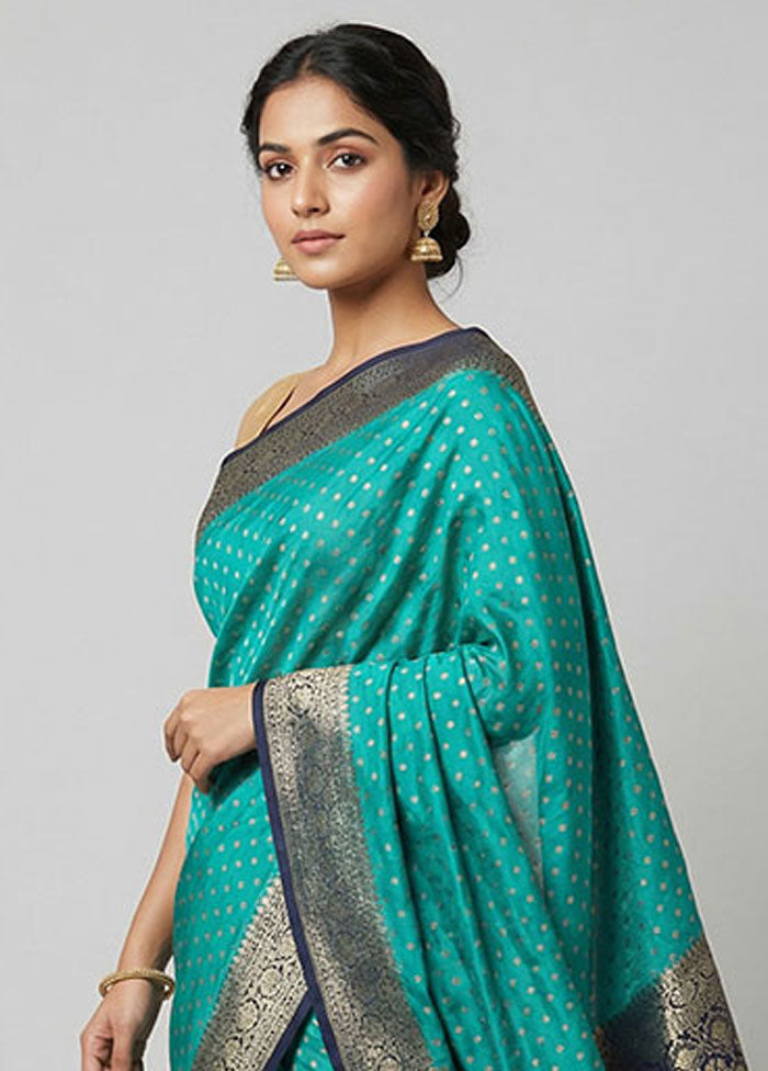 Green Dupion Silk Saree With Blouse Piece