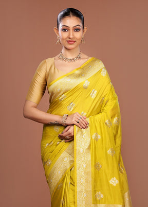 Green Dupion Silk Saree With Blouse Piece