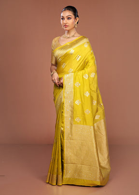 Green Dupion Silk Saree With Blouse Piece