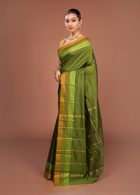 Green Kanjivaram Silk Saree With Blouse Piece