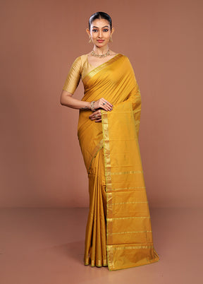 Green Kanjivaram Silk Saree With Blouse Piece
