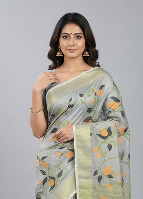 Grey Matka Silk Saree With Blouse Piece