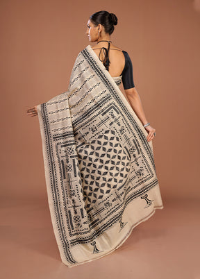 Cream Handloom Kantha Stitch Pure Silk Saree With Blouse Piece