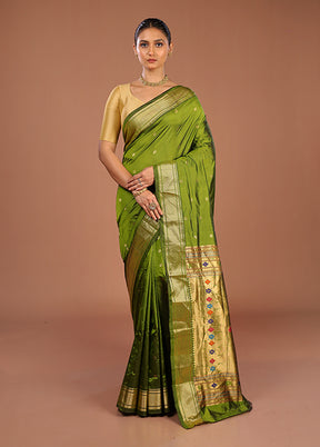 Green Handloom Kanjivaram Pure Silk Saree With Blouse Piece