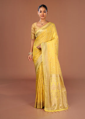 Yellow Kanjivaram Silk Saree With Blouse Piece