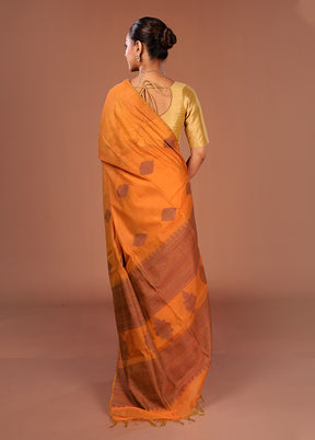 Yellow Cotton Saree With Blouse Piece