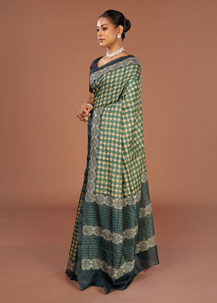 Cream Tussar Silk Saree With Blouse Piece