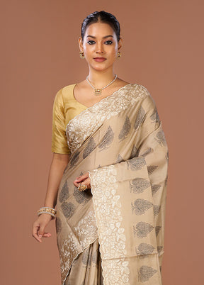 Cream Tussar Silk Saree With Blouse Piece