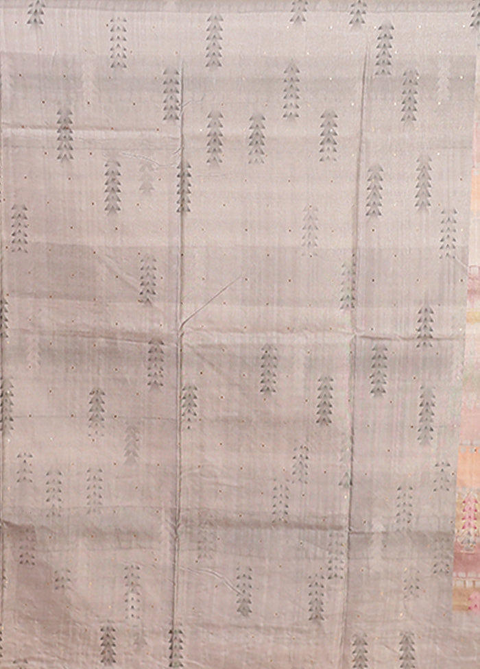 Cream Tussar Silk Saree With Blouse Piece