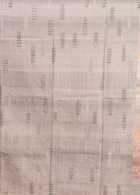 Cream Tussar Silk Saree With Blouse Piece