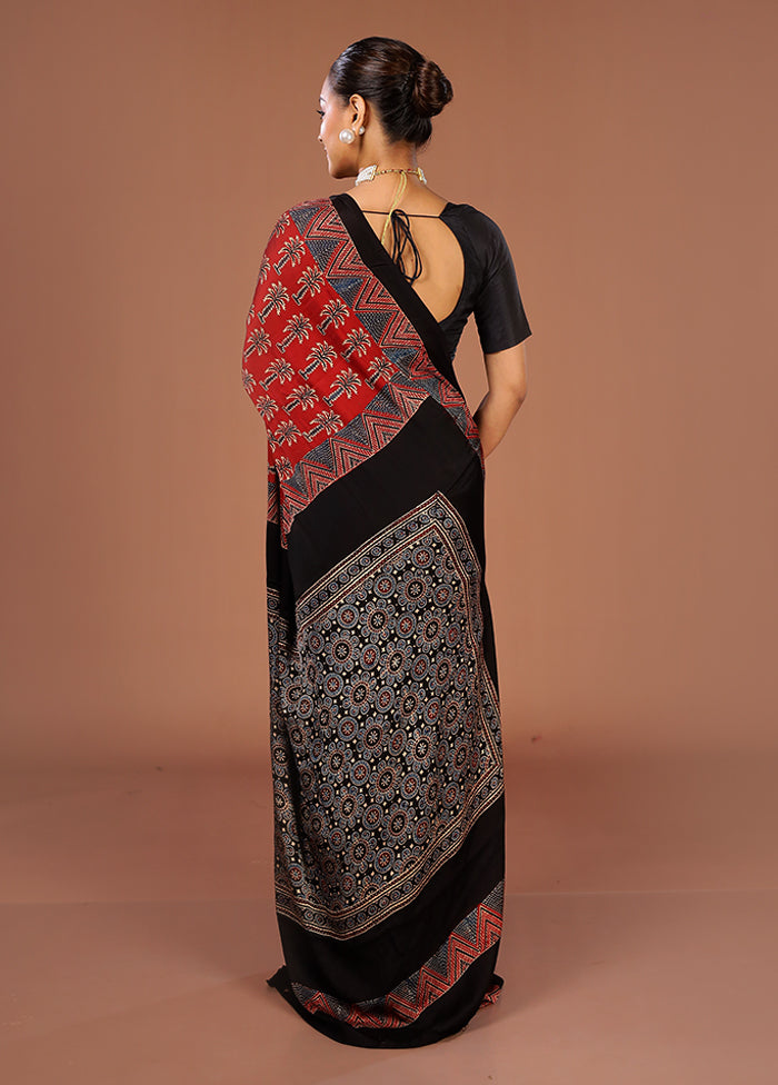 Black Printed Silk Saree Without Blouse Piece