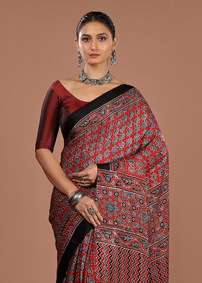 Maroon Printed Silk Saree Without Blouse Piece