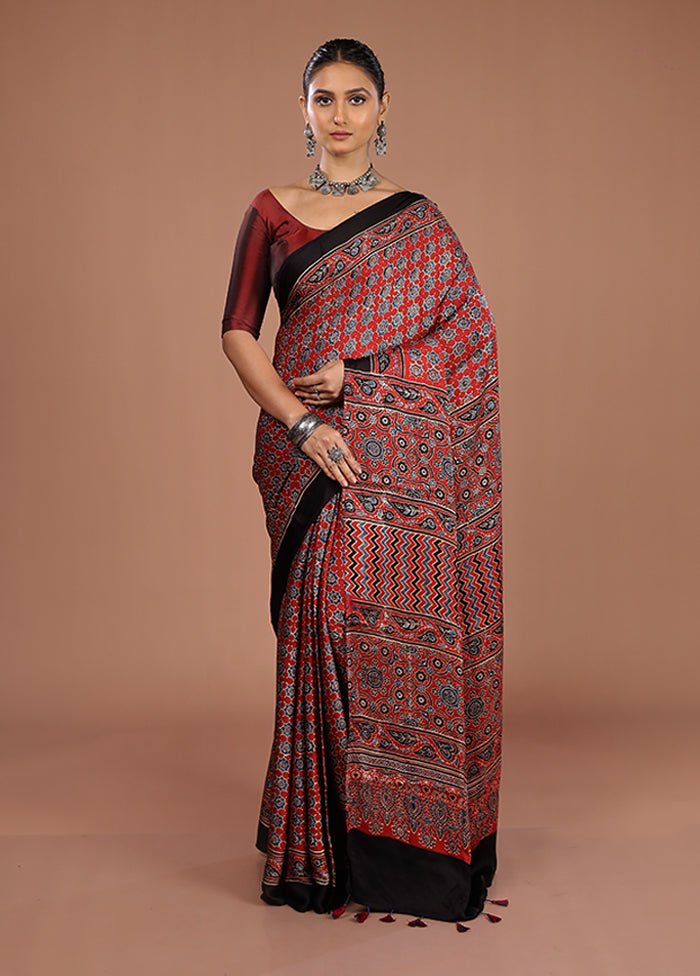 Maroon Printed Silk Saree Without Blouse Piece