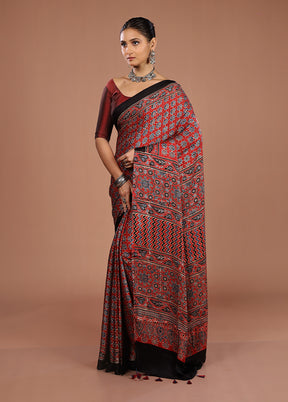 Maroon Printed Silk Saree Without Blouse Piece
