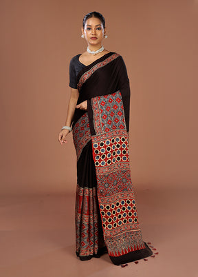 Brown Printed Silk Saree Without Blouse Piece