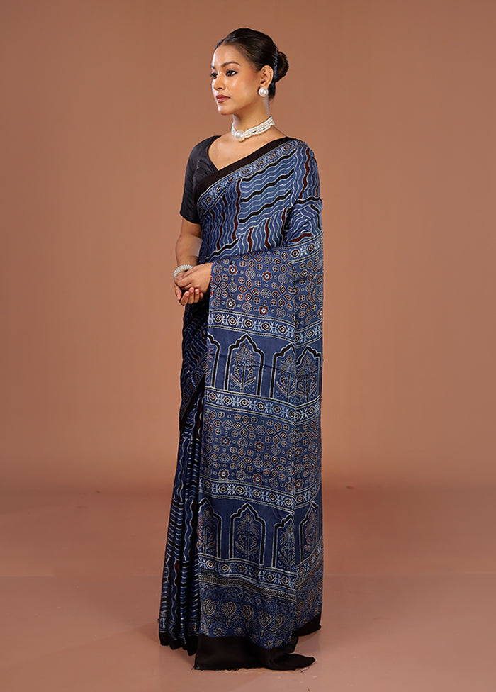 Blue Printed Silk Saree Without Blouse Piece