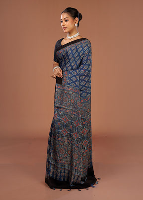 Blue Printed Silk Saree Without Blouse Piece
