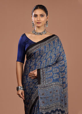 Blue Printed Silk Saree Without Blouse Piece