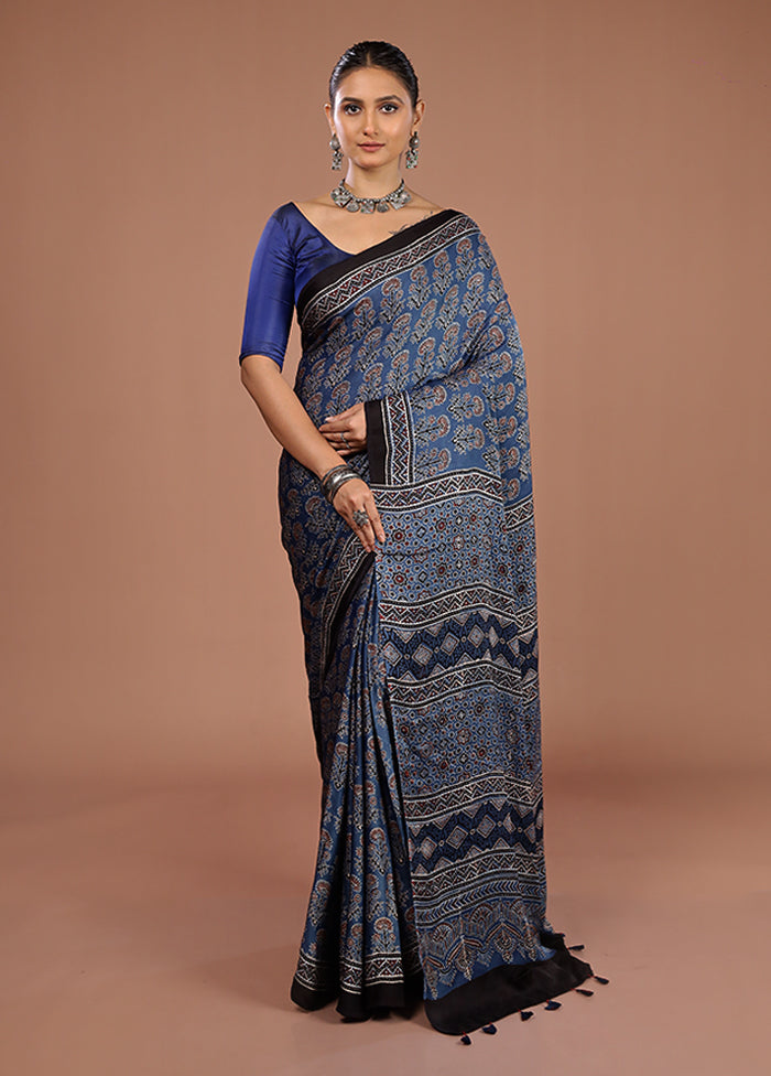 Blue Printed Silk Saree Without Blouse Piece