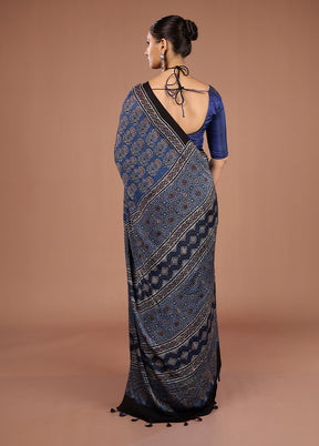 Blue Printed Silk Saree Without Blouse Piece
