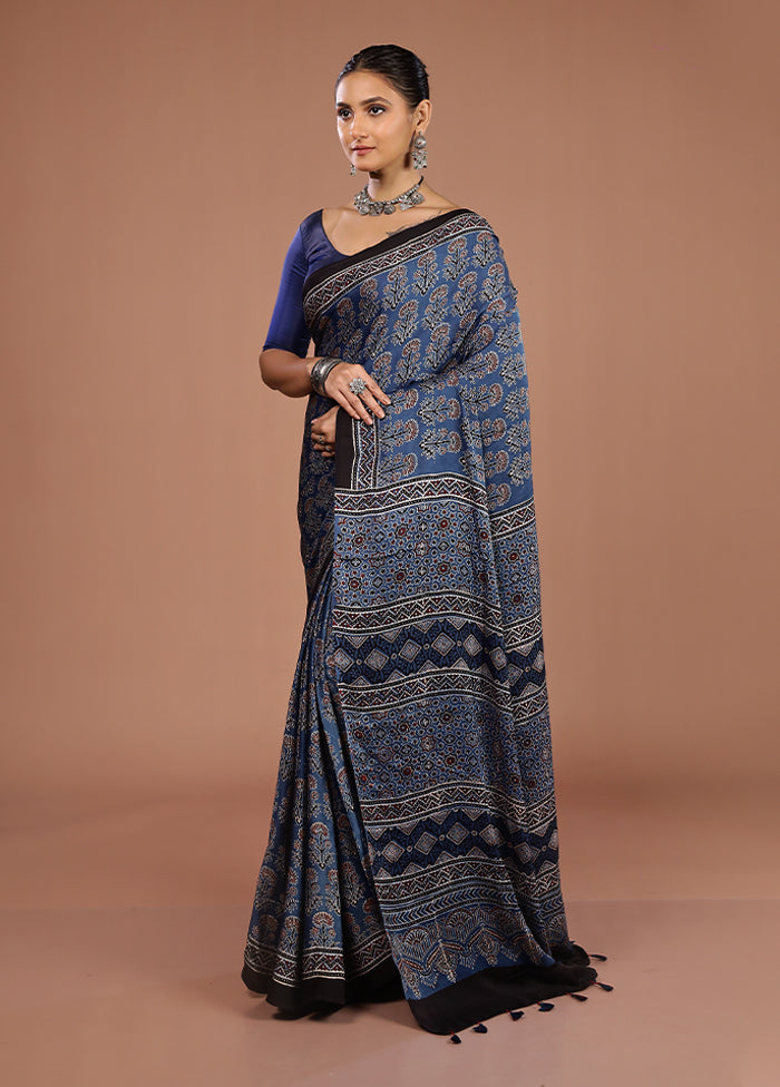 Blue Printed Silk Saree Without Blouse Piece