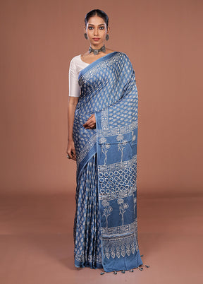 Blue Printed Silk Saree Without Blouse Piece