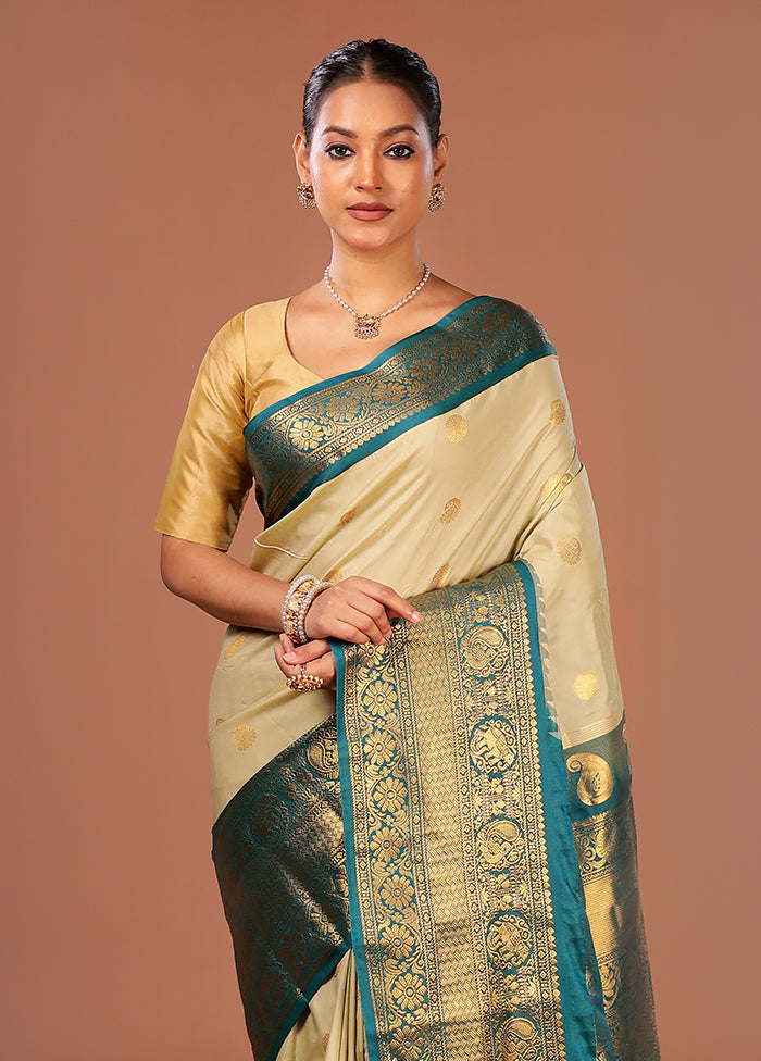 Cream Gadwal Silk Saree Without Blouse Piece