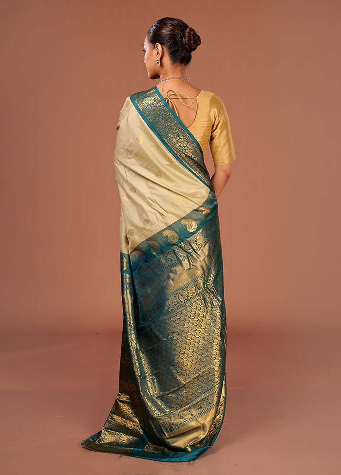 Cream Gadwal Silk Saree Without Blouse Piece